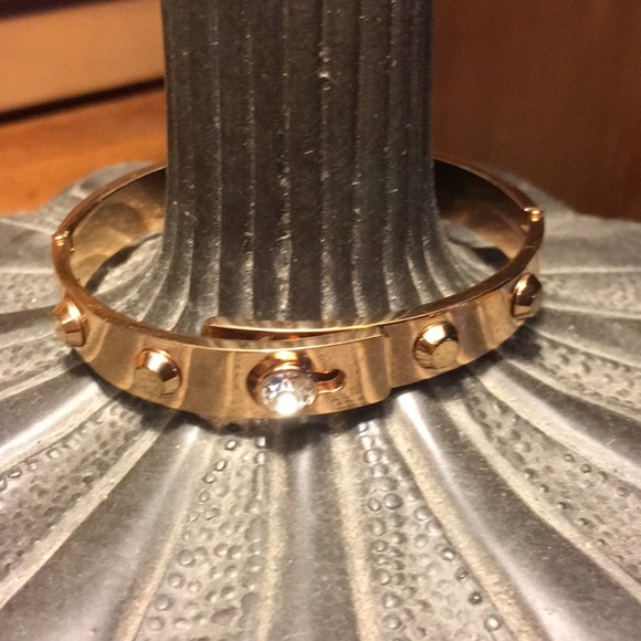 Mochael. KORS - Picture 2 of 2